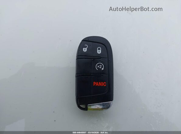 ZACNJDB17NPN62217 2022 JEEP RENEGADE White Vista del salpicadero