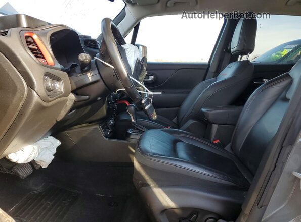 ZACNJDC14PPP15704 2023 JEEP RENEGADE Gray Front interior view