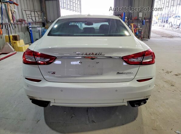 ZAM56PPA5G1165649 2016 MASERATI QUATTROPOR White Rear view