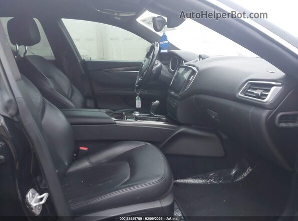 ZAM57XSA3H1238328 2017 MASERATI GHIBLI Black Widok wnętrza z przodu