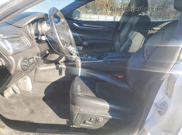 ZAM57XSA4L1344389 2020 MASERATI GHIBLI White Vista interior delantera