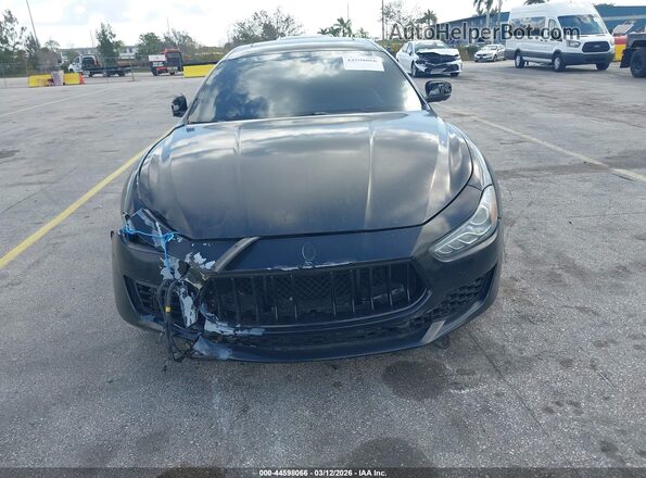 ZAM57XSA5H1206058 2017 MASERATI GHIBLI Black Widok z przodu