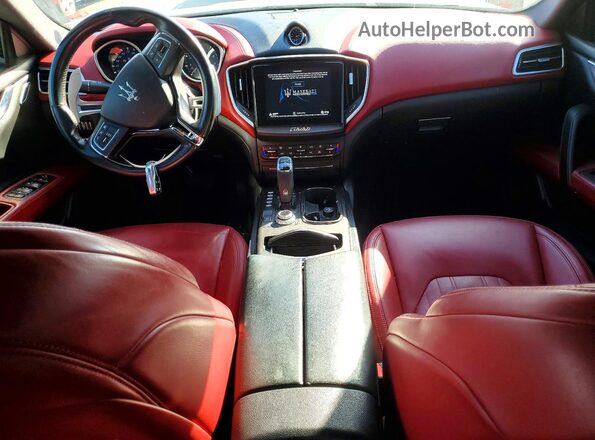 ZAM57XSA7K1315175 2019 MASERATI GHIBLI Белый Вид панели приборов