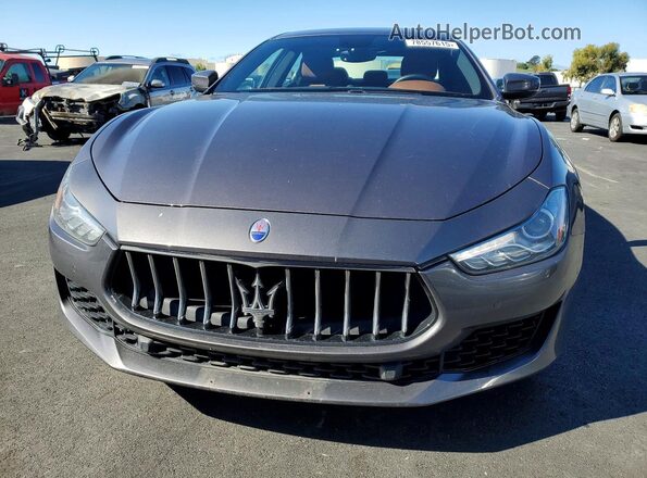 ZAM57XSA9K1328185 2019 MASERATI GHIBLI Gray Widok z przodu