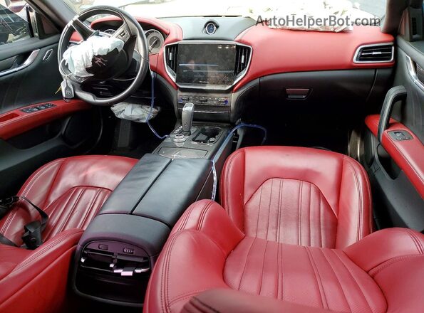 ZAM57YSA6M1362867 2021 MASERATI GHIBLI Black Widok deski rozdzielczej