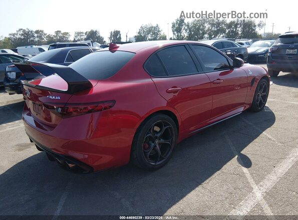 ZARFAEAV0J7579455 2018 ALFA ROMEO GIULIA Красный Задняя правая четверть