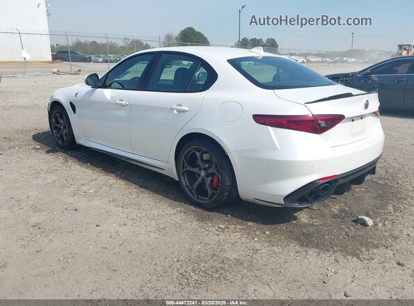 ZARFAEAV6J7583560 2018 ALFA ROMEO GIULIA Белый Задняя левая четверть