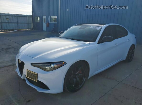 ZARFAMAN6K7606413 2019 ALFA ROMEO GIULIA White Przód lewy