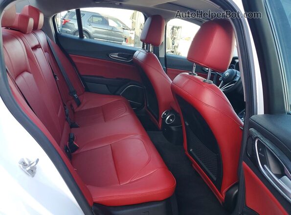 ZARFAMAN6K7606413 2019 ALFA ROMEO GIULIA White Widok tylnych siedzeń