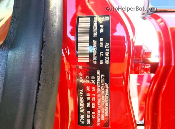 ZARFAMBN5K7609057 2019 ALFA ROMEO GIULIA Red Vista del compartimento del motor