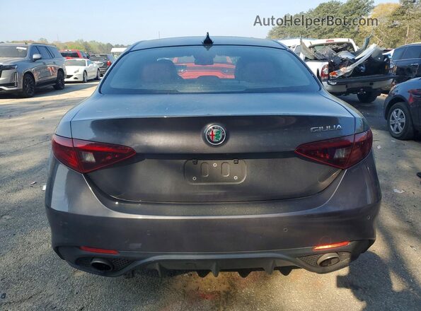 ZARFAMBN9K7605819 2019 ALFA ROMEO GIULIA Gray Widok z tyłu