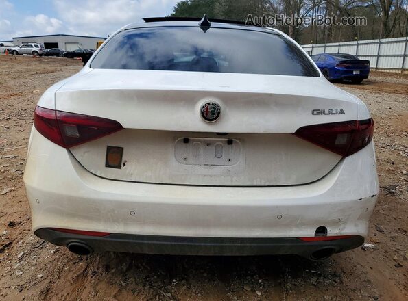 ZARFAMBNXN7666262 2022 ALFA ROMEO GIULIA Белый Вид сзади