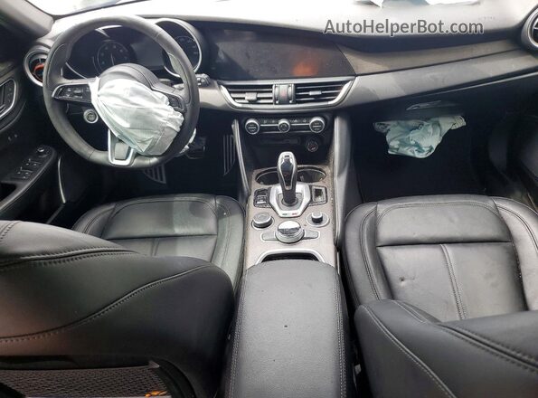 ZARFAMBNXN7666262 2022 ALFA ROMEO GIULIA Белый Вид панели приборов