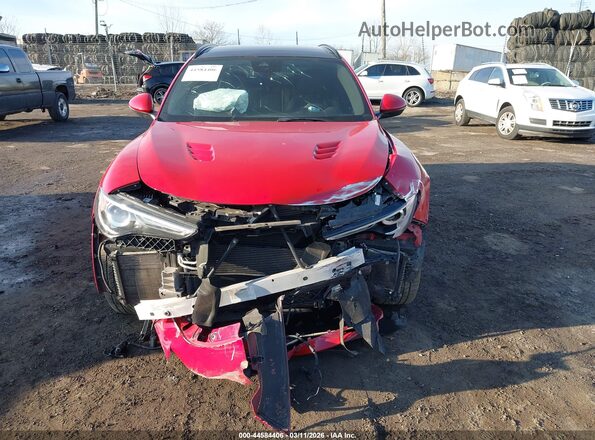 ZASFAKEVXJ7C20401 2018 ALFA ROMEO STELVIO Красный Вид спереди
