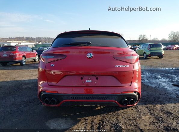 ZASFAKEVXJ7C20401 2018 ALFA ROMEO STELVIO Красный 