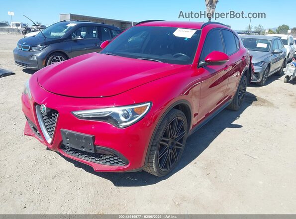 ZASFAKNN0J7B73041 2018 ALFA ROMEO STELVIO Красный Передняя левая четверть