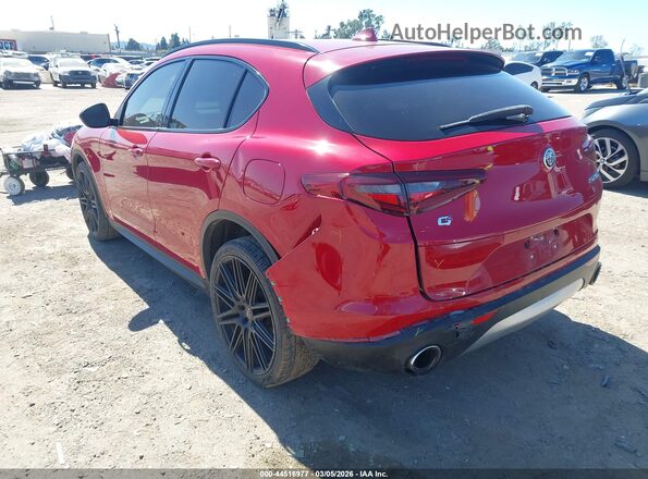 ZASFAKNN0J7B73041 2018 ALFA ROMEO STELVIO Красный Задняя левая четверть