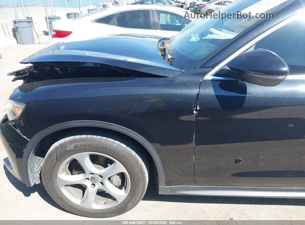 ZASPAJAN1K7C70965 2019 ALFA ROMEO STELVIO Black Widok zestawu wskaźników