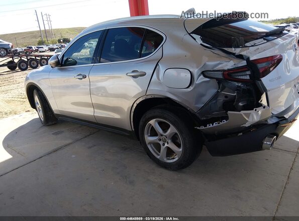 ZASPAJAN6L7C92168 2020 ALFA ROMEO STELVIO Серый Вид задней части салона