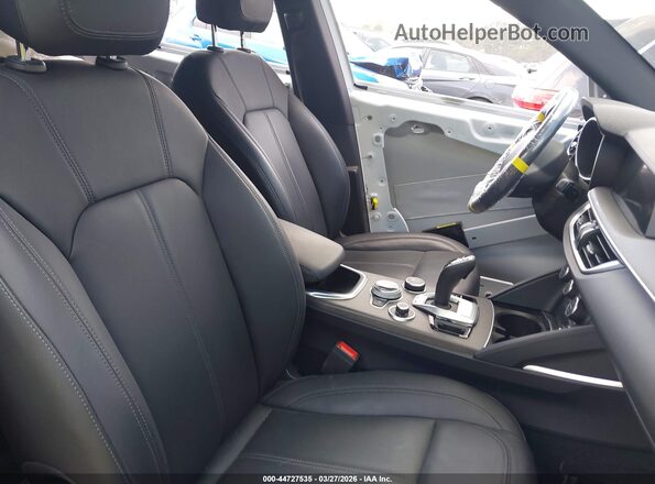 ZASPAKBN2P7D59164 2023 ALFA ROMEO STELVIO White Front interior view