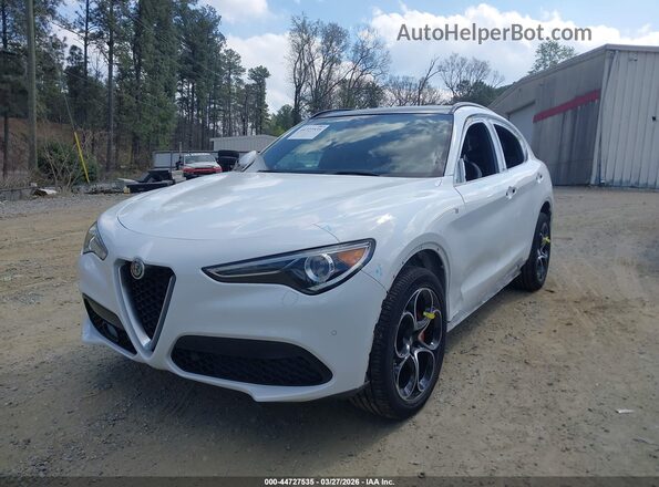 ZASPAKBN2P7D59164 2023 ALFA ROMEO STELVIO White Front left