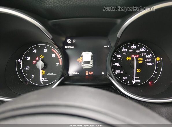 ZASPAKBN4M7D18739 2021 ALFA ROMEO STELVIO Gray Widok tylnych siedzeń