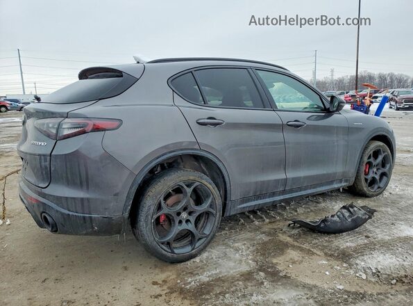 ZASPAKBN7R7D82796 2024 ALFA ROMEO STELVIO Gray Trasero derecho