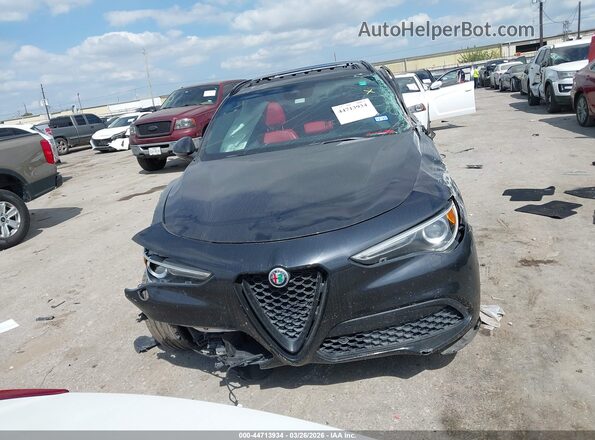 ZASPAKBN8P7D64773 2023 ALFA ROMEO STELVIO Black Widok deski rozdzielczej