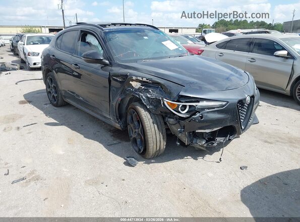 ZASPAKBN8P7D64773 2023 ALFA ROMEO STELVIO Black Przód prawy