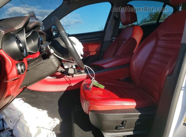 ZASPAKBN9K7C41623 2019 ALFA ROMEO STELVIO Белый Вид салона спереди