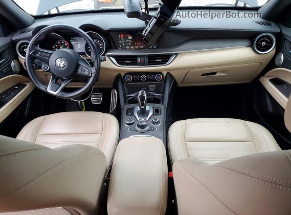 ZASPAKBN9P7D64216 2023 ALFA ROMEO STELVIO Black Dashboard view