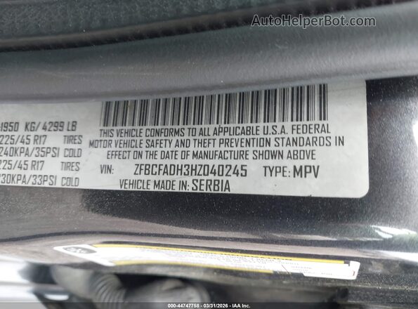 ZFBCFADH3HZ040245 2017 FIAT 500L Gray Engine compartment view