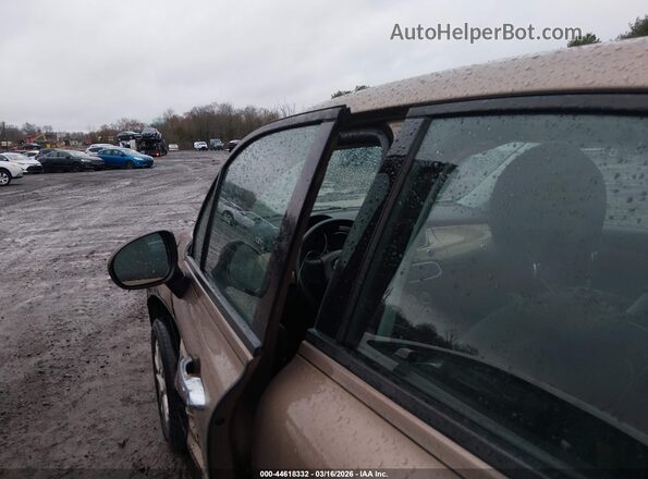 ZFBCFXAB2HP614641 2017 FIAT 500X Tan Вид задньої частини салону