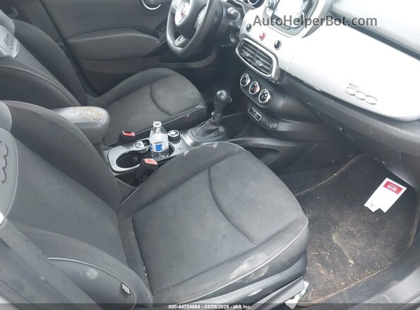 ZFBCFXBT5GP464837 2016 FIAT 500X Silver Widok wnętrza z przodu