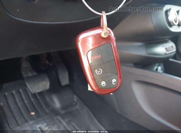 ZFBCFXBTXGP383915 2016 FIAT 500X Red Widok deski rozdzielczej