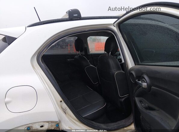ZFBCFXCB3JP708059 2018 FIAT 500X Белый Вид наклейки с VIN-кодом