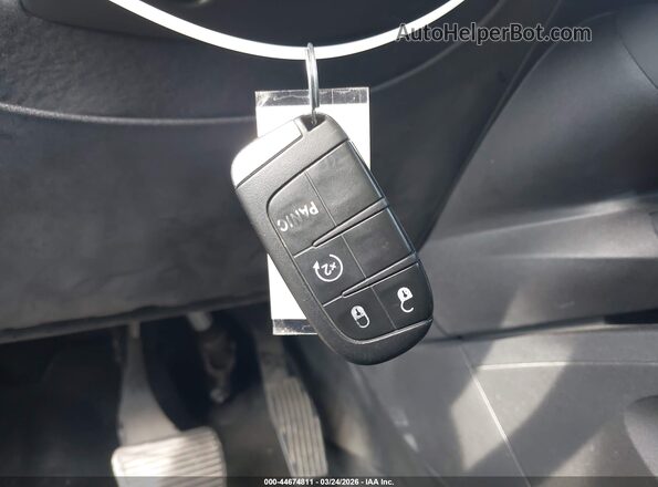 ZFBCFXCB9HP611460 2017 FIAT 500X White Widok deski rozdzielczej
