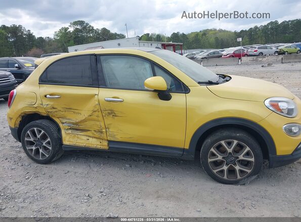 ZFBCFXCT9GP350466 2016 FIAT 500X Yellow Vista interior trasera