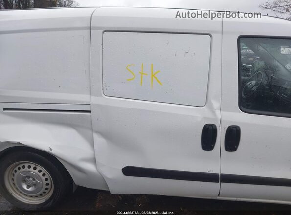 ZFBERFABXJ6H92631 2018 RAM PROMASTER CITY Белый Вид наклейки с VIN-кодом