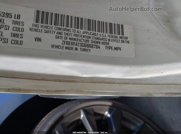 ZFBERFAT3G6B68784 2016 RAM PROMASTER CITY White Widok komory silnika
