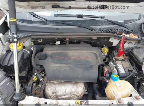 ZFBERFAT7G6B48148 2016 RAM PROMASTER CITY Белый Вид сзади