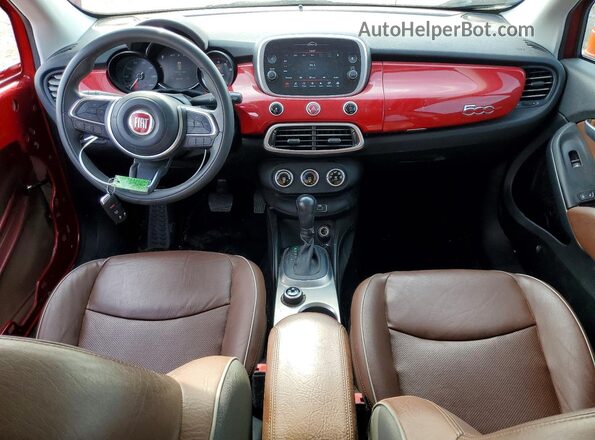 ZFBNFYB19KP781994 2019 FIAT 500X Красный Вид панели приборов