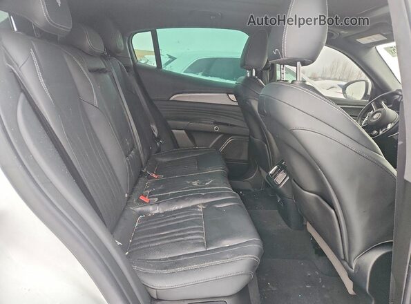 ZN682AVA3P7429072 2023 MASERATI GRECALE White უკანა სალონის ხედი