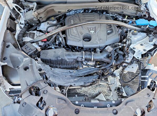 ZN6PMDAAXR7455233 2024 MASERATI GRECALE Белый Вид задней части салона