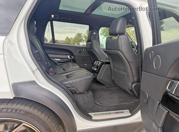 SALGS5FE1HA328485 2017 LAND ROVER RANGE Белый Вид салона спереди