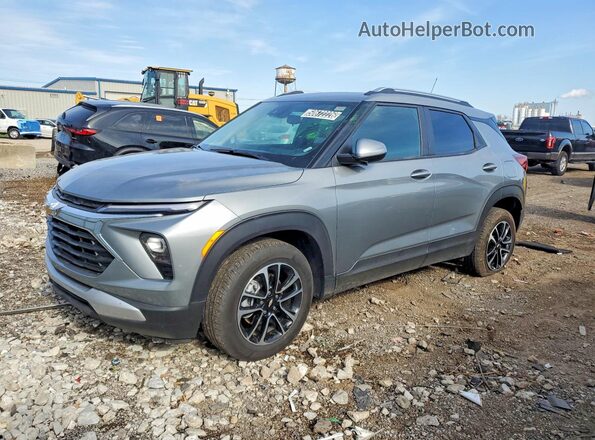 KL79MRSL1TB067848 2026 CHEVROLET TRAILBLAZER Серый Передняя левая четверть