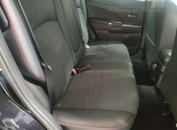 JA4ARUAU0RU023765 2024 MITSUBISHI OUTLANDER Black Widok wnętrza z tyłu
