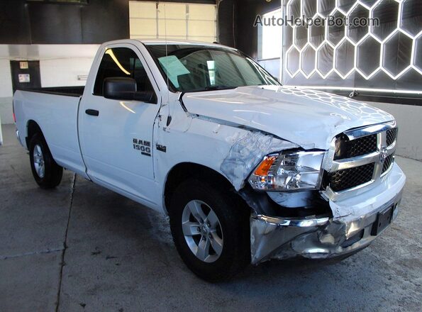 3C6JR6DT4KG506907 2019 RAM 1500 Белый Передняя левая четверть