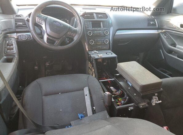 1FM5K8AR5HGA24465 2017 FORD FORD EXPLORER White Widok zestawu wskaźników