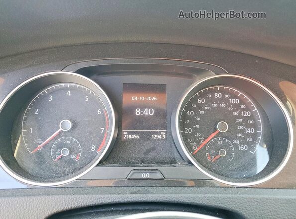 3VW717AU3JM768198 2018 VOLKSWAGEN GOLF Белый Вид щитка приборов